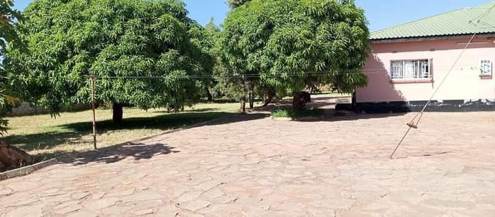 2-bedroom-flat-for-rent-in-chalala-big-4