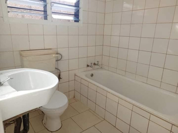 3-bedroom-house-for-rent-in-chilenje-big-6