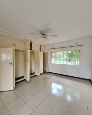 3-bedroom-flat-for-rent-in-kabulonga-big-1