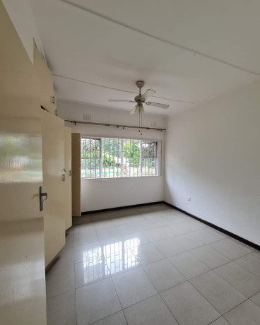 3-bedroom-flat-for-rent-in-kabulonga-big-3