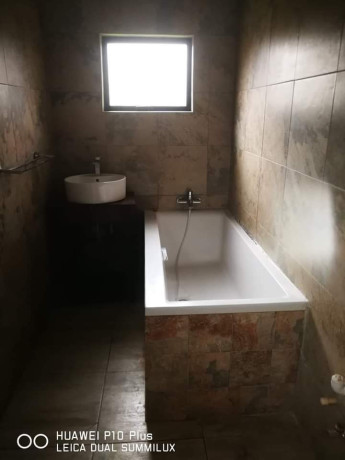 3-bedroom-flat-for-rent-in-makeni-big-7