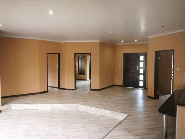 3-bedroom-flat-for-rent-in-chalala-big-2