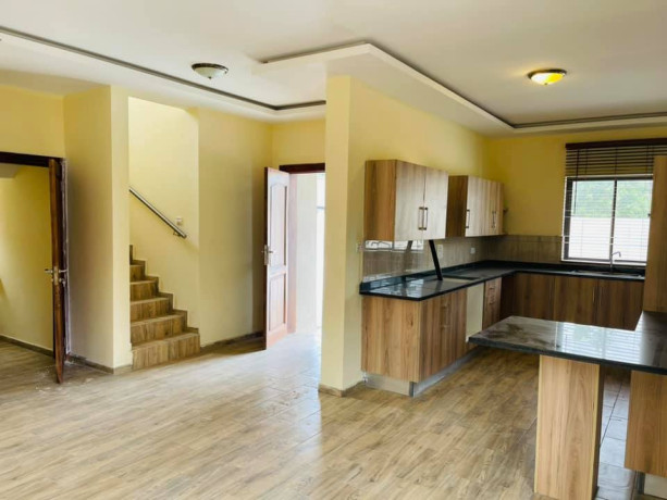 3-bedroom-houses-for-rent-in-roma-big-3