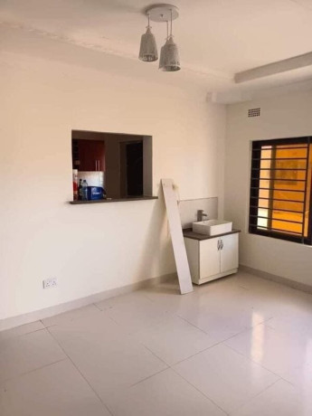 2-bedroom-flat-for-rent-in-chalala-big-5