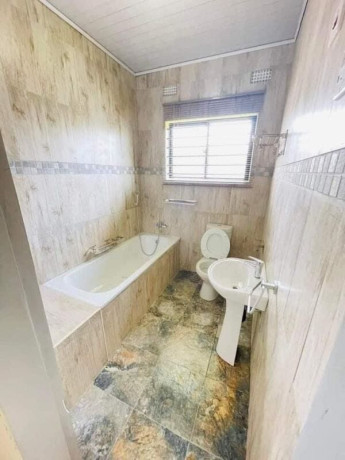 2-bedroom-flat-for-rent-in-ibex-meanwood-big-7