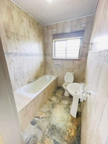 2-bedroom-flat-for-rent-in-ibex-meanwood-big-2