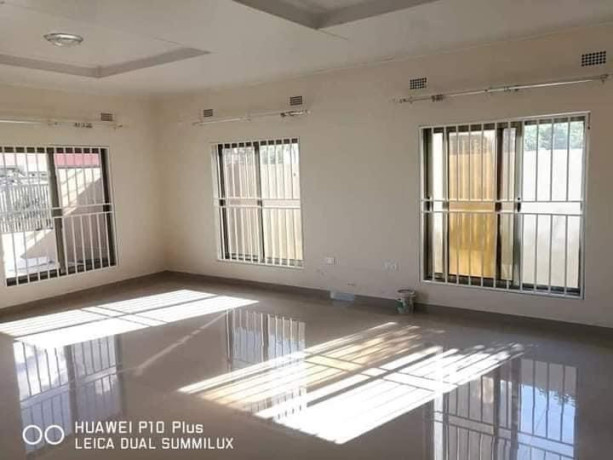 2-bedroom-flat-for-rent-in-meanwood-ndeke-big-1