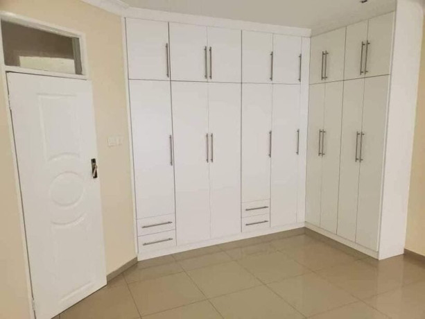 2-bedroom-flat-for-rent-in-chalala-big-6