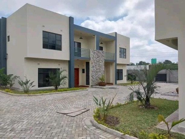 3-bedroom-flat-for-rent-in-olympia-big-0