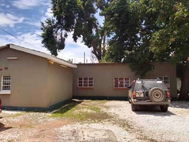 beautiful-3-bedroom-house-for-rent-in-rhodes-park-big-3