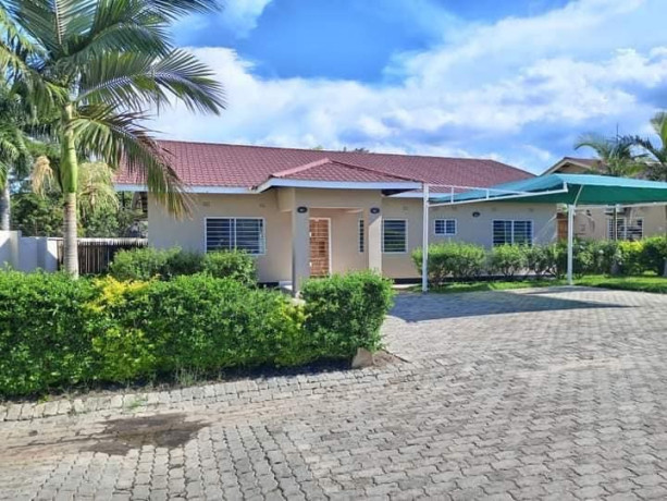 3-bedroom-house-for-rent-in-ibex-hill-big-1