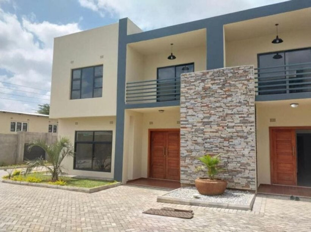 3-bedroomed-house-for-rent-in-olympia-big-4