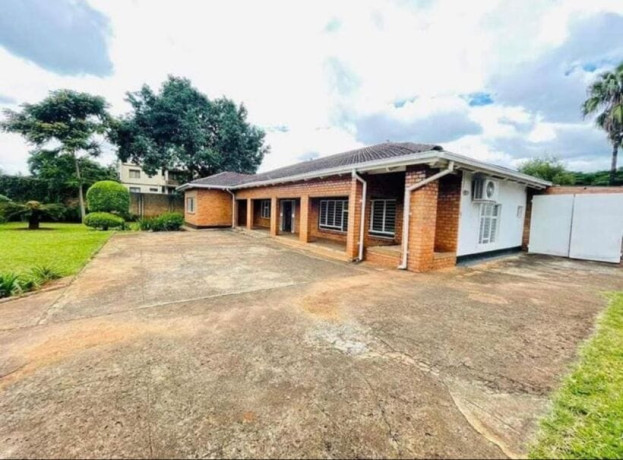 4-bedroom-house-for-rent-in-kabulonga-big-5