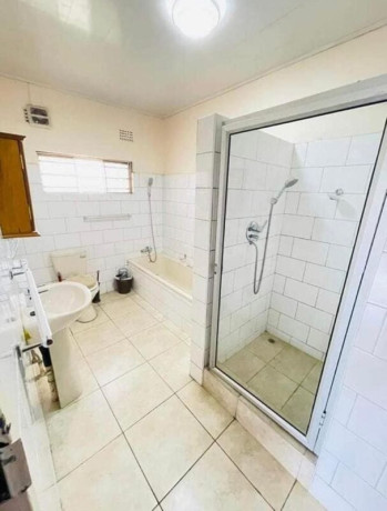 4-bedroom-house-for-rent-in-kabulonga-big-2