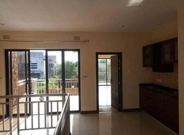 3-bedroom-house-for-rent-in-roma-park-big-1