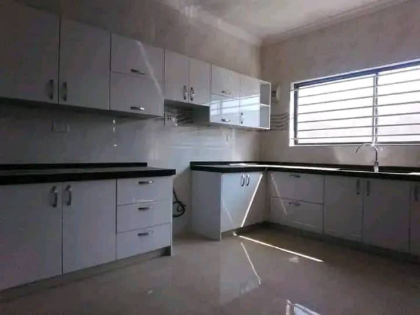 modern-flat-close-to-apex-university-big-4