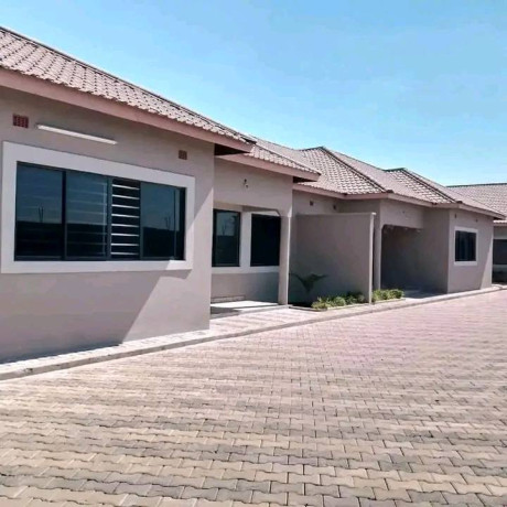 modern-flat-close-to-apex-university-big-0