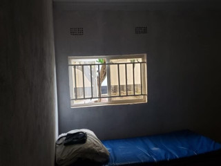 2-roomed-apartment-for-rent-in-foxdale