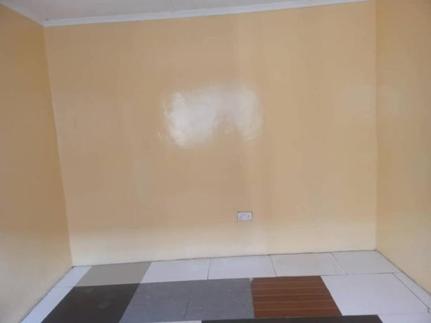 2-bedroom-flat-for-rent-in-chalala-big-2