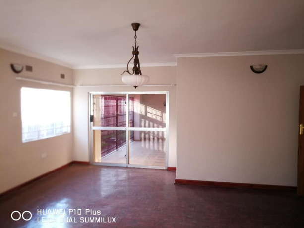 3-bedroom-house-for-rent-in-roma-big-4