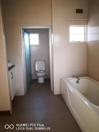 3-bedroom-house-for-rent-in-roma-big-3