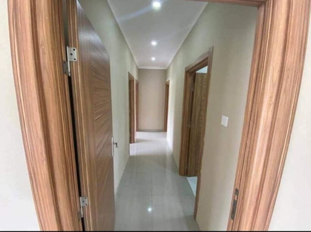 wonderful-3-bedrooms-flat-for-rent-in-ibex-hill-big-4