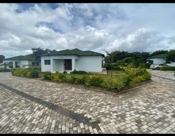 wonderful-3-bedrooms-flat-for-rent-in-ibex-hill-big-0