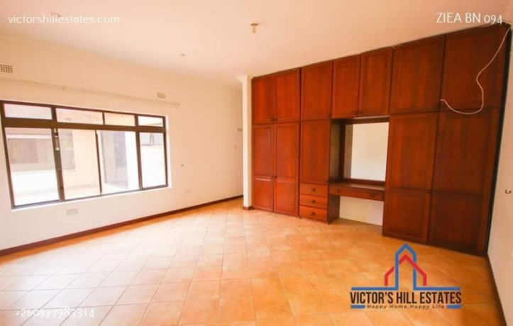 3-bed-35-bath-villa-for-rent-in-woodlands-big-5