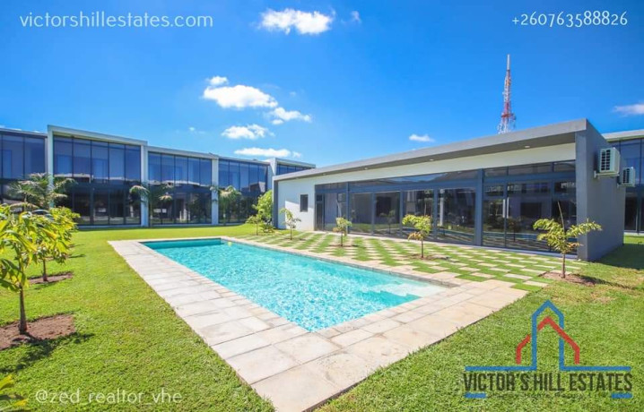 2-bed-25-bath-ultra-modern-townhouse-for-rent-in-mass-media-big-1