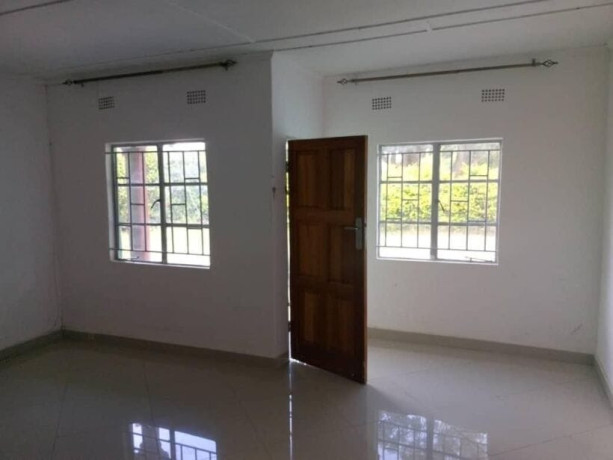2-bedroom-semi-detached-flat-for-rent-in-ibex-hill-big-8