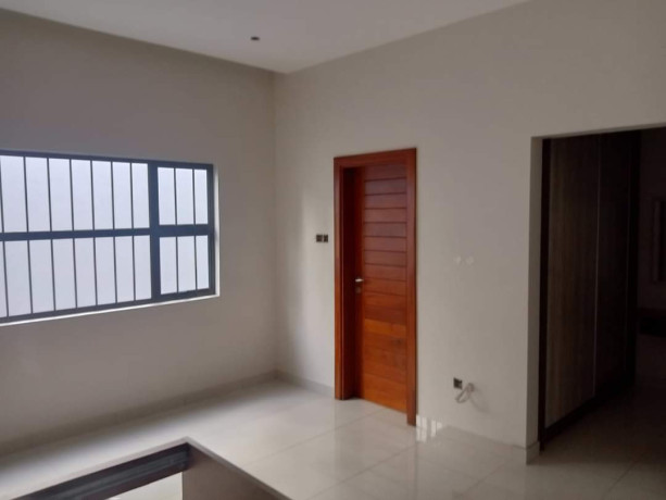 6-newly-built-villas-for-rent-in-makeni-big-6