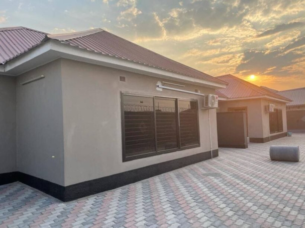 3-bedroom-flat-for-rent-in-meanwood-ndeke-big-3