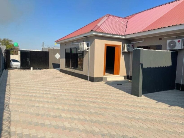 3-bedroom-flat-for-rent-in-meanwood-ndeke-big-7