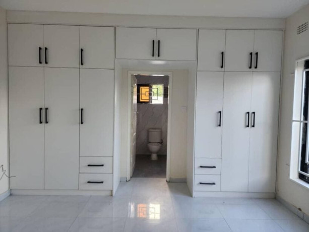 3-bedroom-flat-for-rent-in-meanwood-ibex-big-9