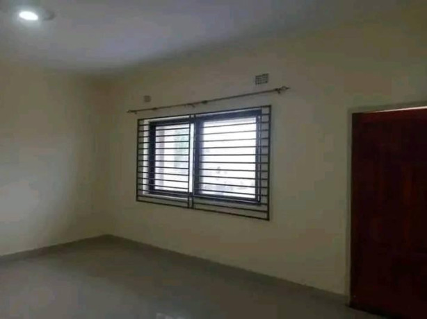 2-bedroom-flat-for-rent-in-makeni-east-big-3