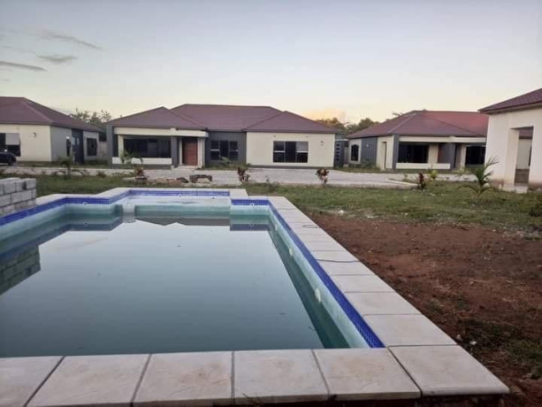 3-bedroom-house-for-rent-in-waterfalls-big-0