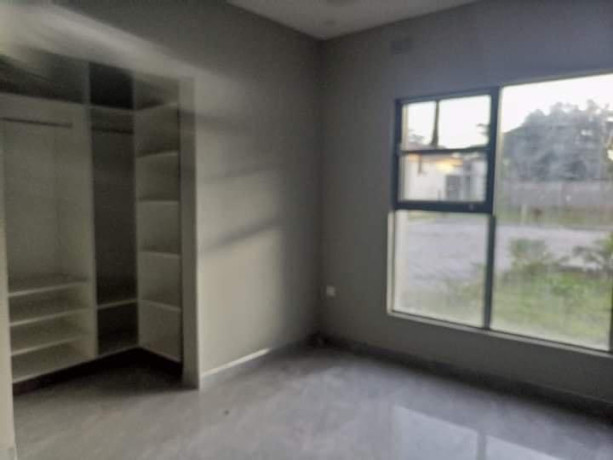 3-bedroom-house-for-rent-in-waterfalls-big-6