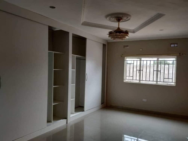 3-bedroom-house-for-rent-in-lilayi-big-6
