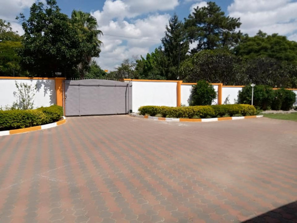 4-bedroom-commercial-property-for-rent-in-jesmondine-big-2