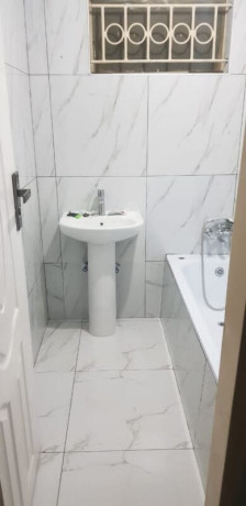 5-bedroom-house-for-rent-in-new-kasama-big-9