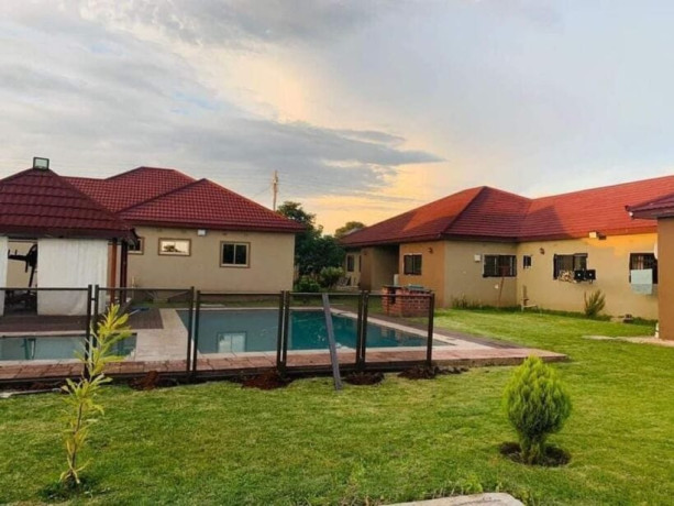 3-2-bedroom-flats-for-rent-in-ibex-meanwood-big-1