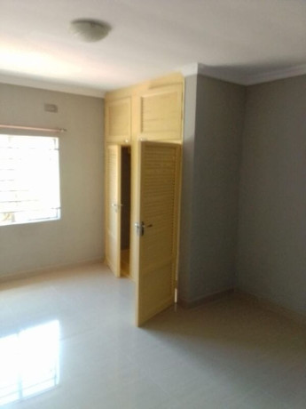 3-bedroom-flat-for-rent-in-ibex-hill-big-4