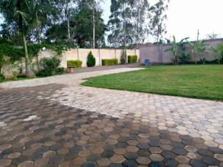 4-bedroom-duplex-houses-for-rent-in-makeni-bonaventure