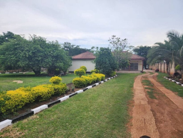 6-bedroom-stand-alone-for-rent-in-woodlands-big-2