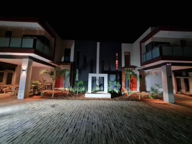 3-bedroom-villa-for-rent-in-rhodespark-big-6