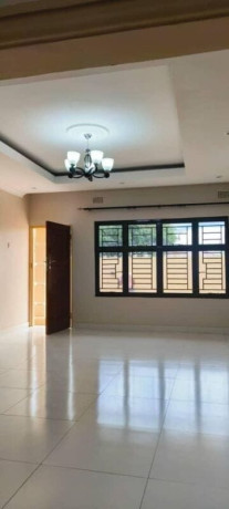 3-bedroom-flat-for-rent-in-ibex-meanwood-big-3