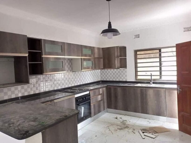 3-bedroom-flat-for-rent-in-chalala-big-6