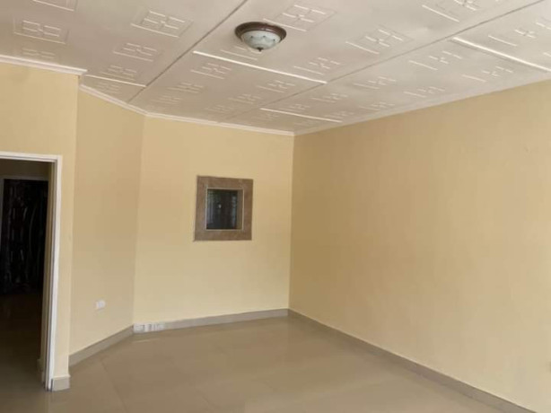 2-bedroom-flat-for-rent-in-waterfalls-big-2