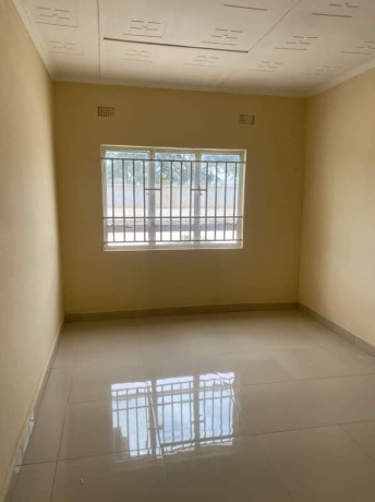 2-bedroom-flat-for-rent-in-waterfalls-big-5