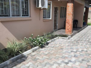 2-bedroom-flat-for-rent-in-olympia-park